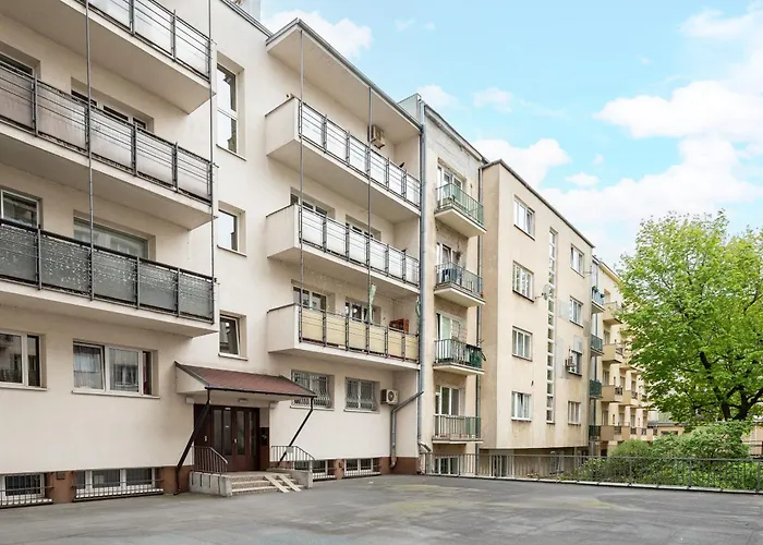 Solec By The River Apartment