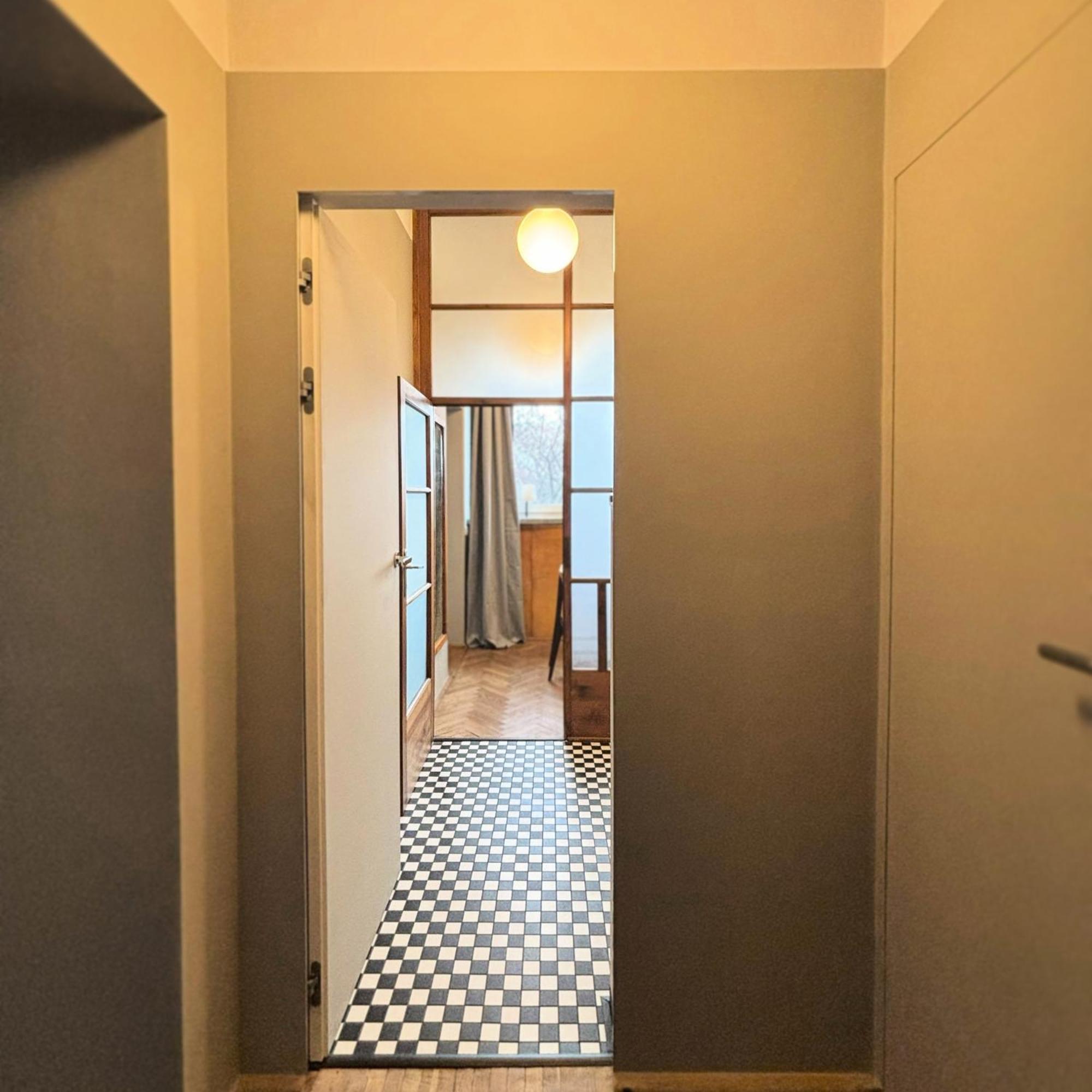 Solec By The River Apartment