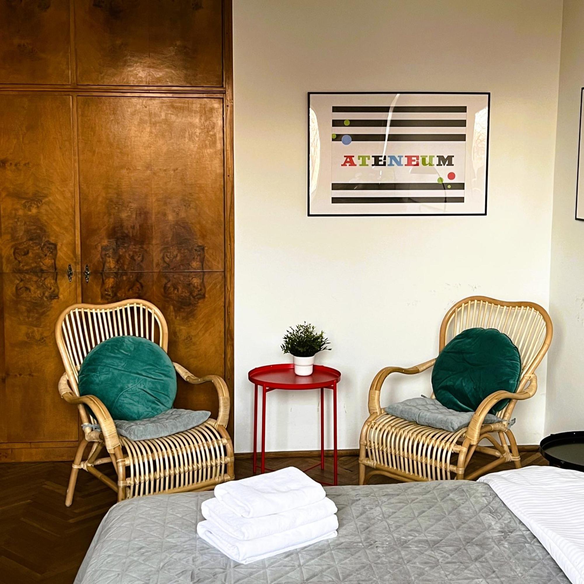 Solec By The River Apartment Warsaw